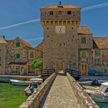 Kastel