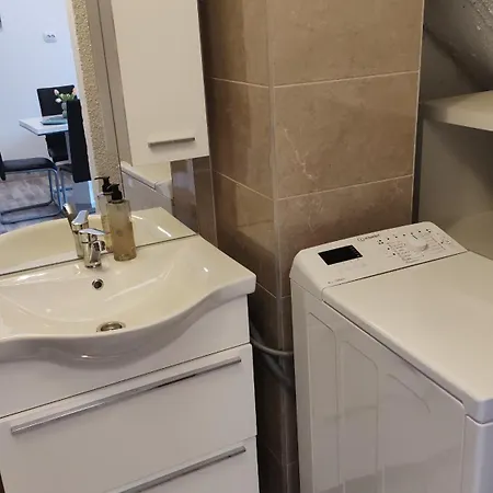 Kastel Apartmán *