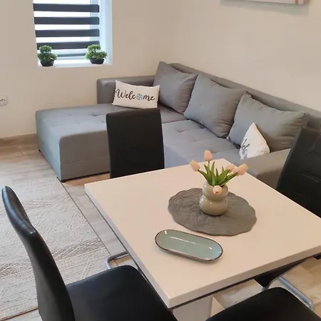 Apartment Kastel *